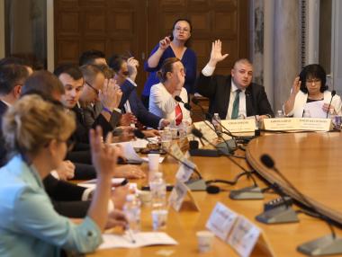 Законът за въвеждане на еврото върви много бързо към приемане