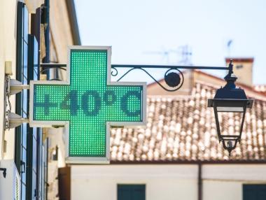 Как екстремното време променя лятната ваканция?