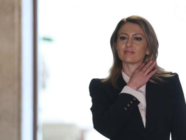 „Без ярки политически фигури“: Рая Назарян окончателно отказа поста служебен премиер