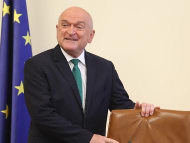 Главчев изненадващо обяви, че повече не иска да е служебен премиер