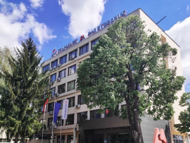 Вечерни новини: Нов завод в Казанлък; „Шкода“ достави 20-те мотрисни влака