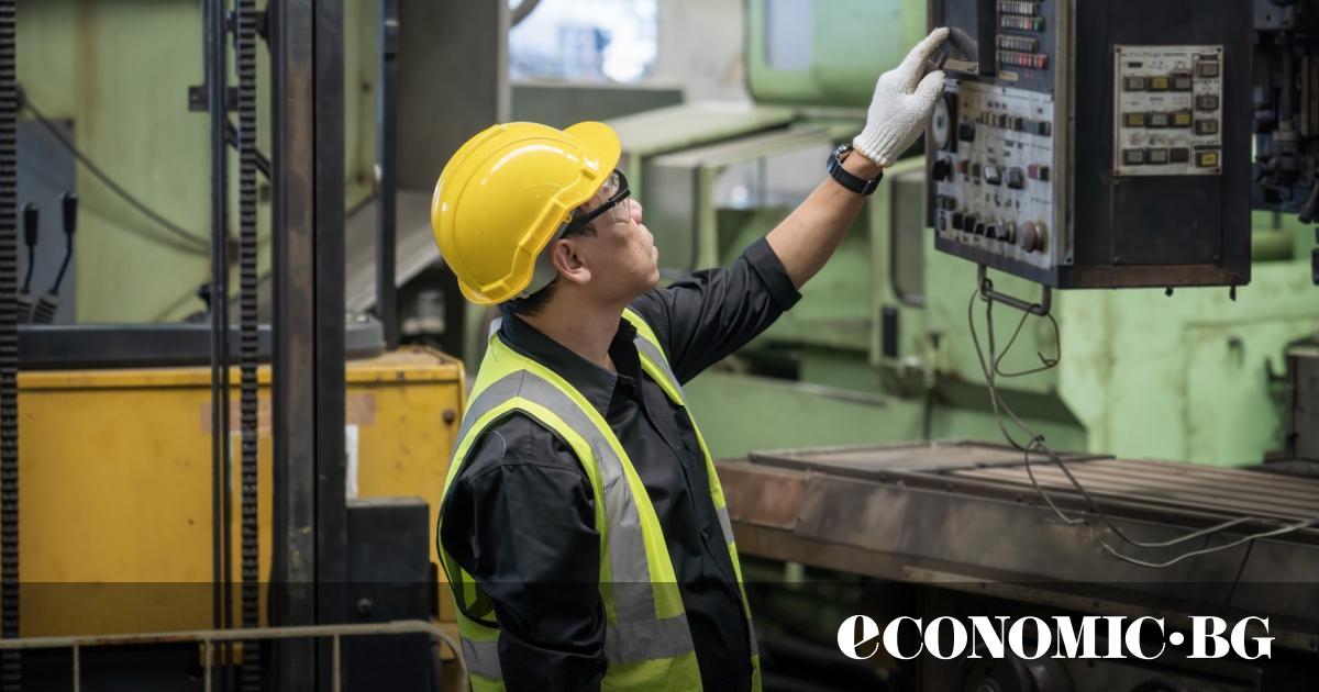 Средният осигурителен доход в България за месец юни достига 1639.4