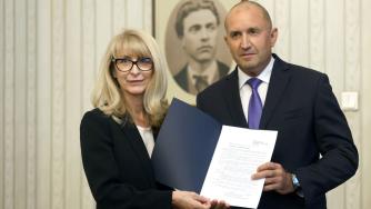 Радев отхвърли кабинета на Горица Грънчарова, търси се нов премиер