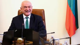 Главчев уволни петима зам.-министри, но не и Калин Стоянов