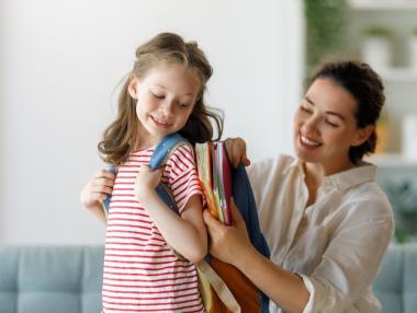 Подготовката за училище е по-лесна и изгодна с tbi bank и Ozone.bg