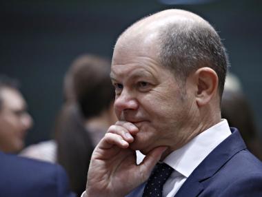 Германия няма да спира финансовата подкрепа за Украйна