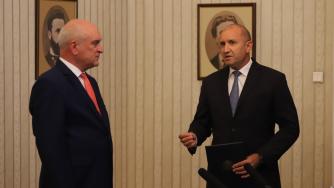 Вечерни новини: Радев поиска от Главчев да промени състава на кабинета; Инвеститор ще строи къмпинг край Черноморец