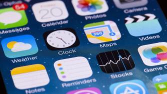 Apple ще позволи на потребителите в ЕС да трият приложенията ѝ