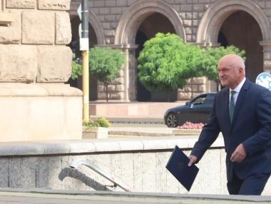 Вечерни новини: Три промени в кабинета „Главчев 2“; Нов държавен заем за 200 млн. лв.