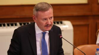 Туристическият гаранционен фонд отива на поправителен