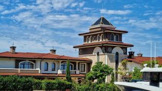 Собственикът на резиденцията в Росенец поиска от Доган да я напусне