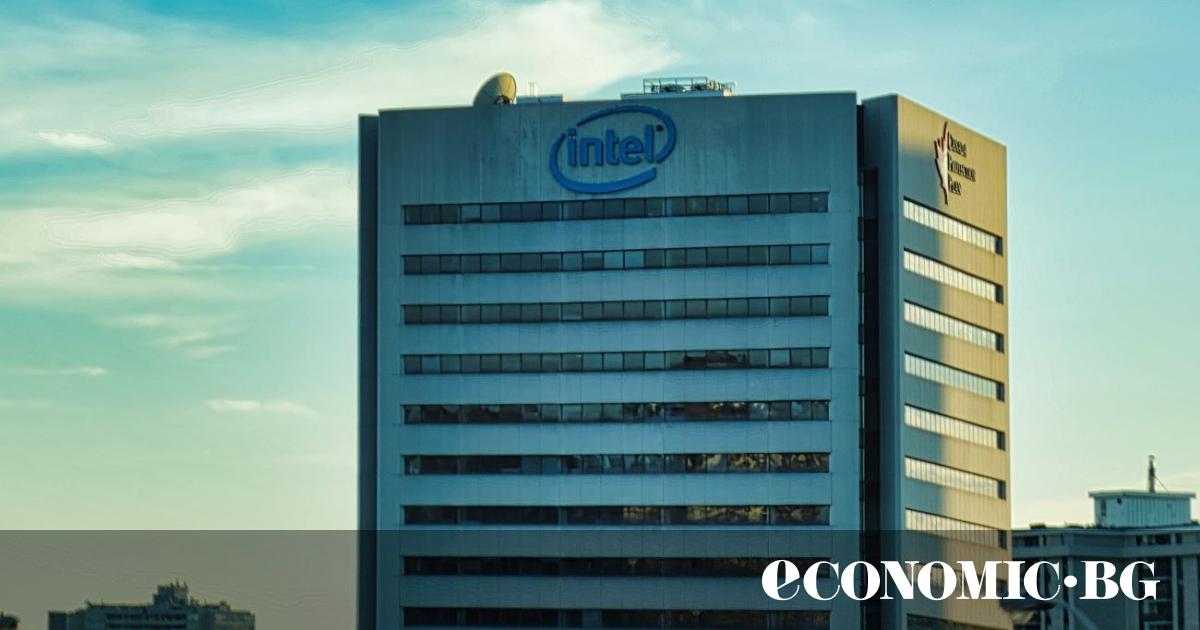Intel Corp. работи с инвестиционни банкери, опитвайки се да премине