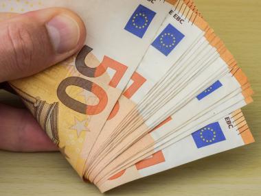 В кои общини капиталовата субсидия намалява през 2024 г.?