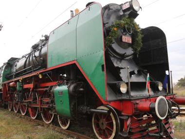 БДЖ пуска атракционен влак между Горна Оряховица и Трявна