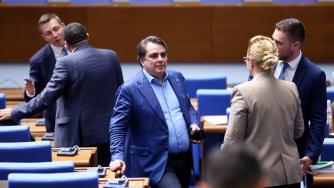 Цената на бюджетния дефицит на България става твърде висока