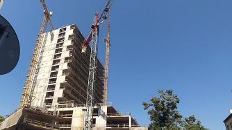 Вечерни новини: Полуделият имотен пазар в България?; Банките с рекордни печалби