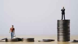 България е страна с висок доход, но ще запази ли „титлата“?