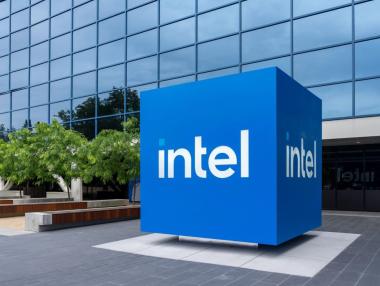 Intel готви план за продажба на бизнеси и съкращаване на разходи