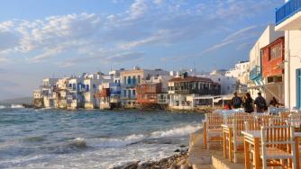 Българите са похарчили рекордна сума в Гърция това лято