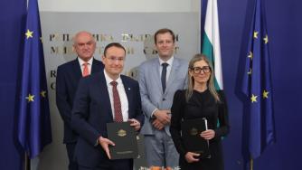 Вечерни новини: „Шкода“ с договор за доставка на 20 мотрисни влака за БДЖ; Toshiba ще ремонтира ПАВЕЦ „Чаира“