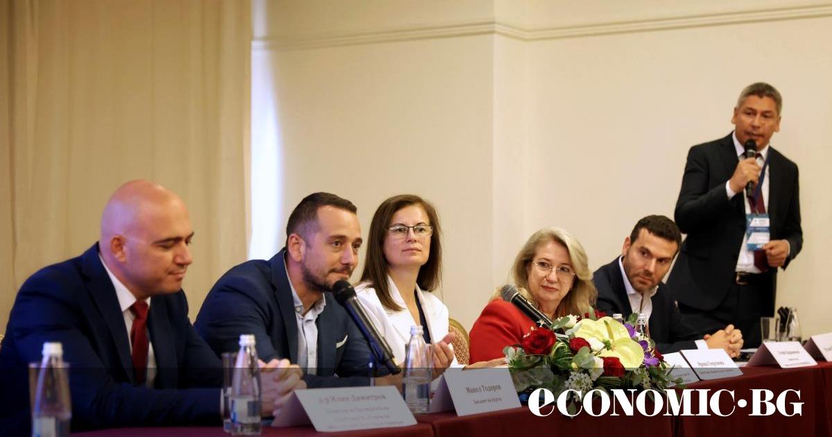 В опит да се спаси въздушният трафик към Бургас, още