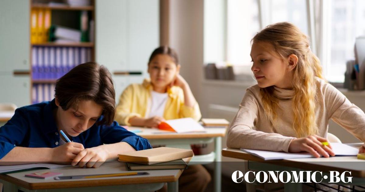 Училищното образование в България е хулено, неспирно се говори как