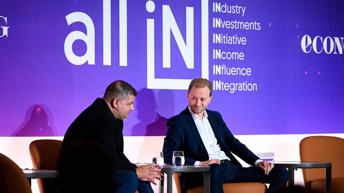 Галерия :: Снимка 15 :: ИНдустрия, ИНовации, ИНспиратори: Бизнес форумът ALL IN в снимки}