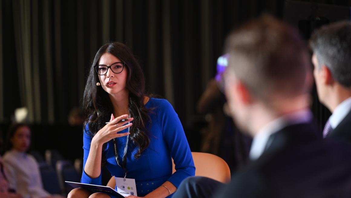 Галерия :: Снимка 5 :: ИНдустрия, ИНовации, ИНспиратори: Бизнес форумът ALL IN в снимки}