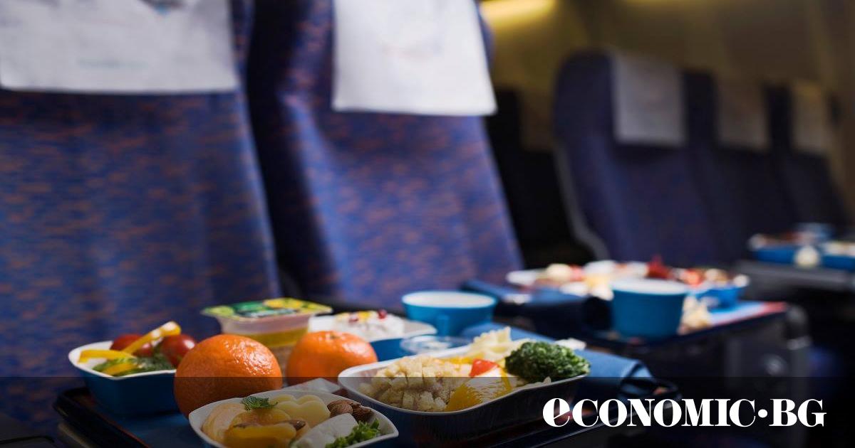 Безплатната храна на борда на самолетите може да е следващата