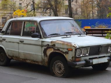 МОСВ забранява продажба на стари автомобилни части от собственици