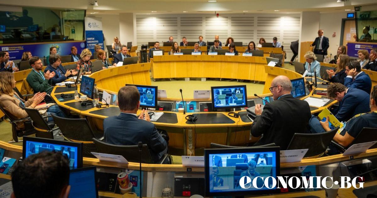 Local and regional governments enjoy the highest rate of trust