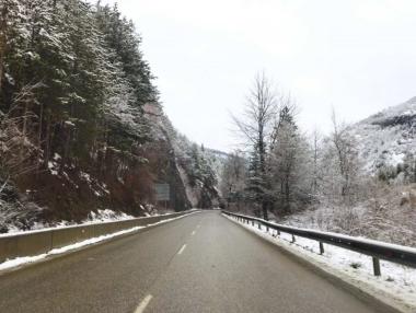 АПИ осигури 100 млн. лв. за зимна поддръжка на пътищата