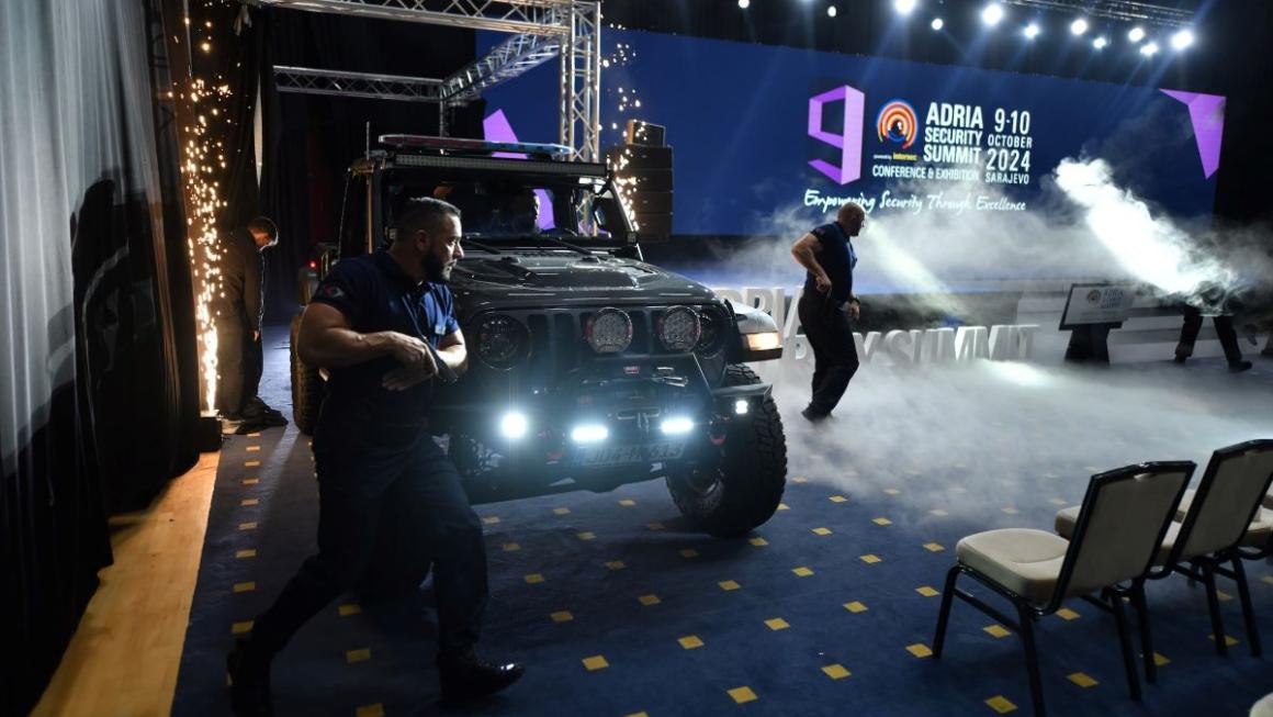 Gallery :: Photo 0 :: AI is a new security challenge}