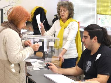 Колко гласа получи всяка партия сега и колко на предишните избори (графика)