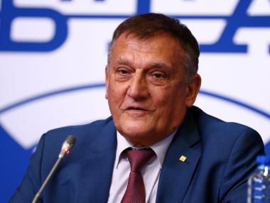 Вече 13 – 14 години не се решава проблемът с обитавани сгради без Акт 16