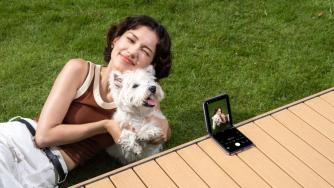 Първият сгъавем смартфон на Xiaomi вече е в мрежата на Vivacom