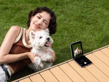 Първият сгъавем смартфон на Xiaomi вече е в мрежата на Vivacom