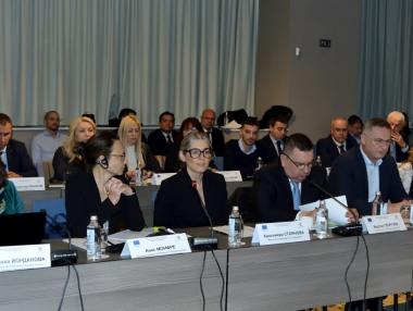 Министерство на транспорта купува още 5 електрически влака от „Шкода“