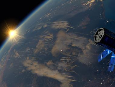 Първият дървен сателит се насочи към Космоса