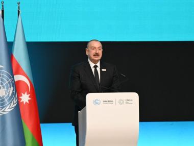 Азербайджан атакува Запада в защита на нефтената и газовата индустрии