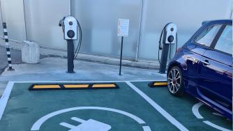 „Електрохолд“ пусна зарядни станции за електромобили Electrocharge
