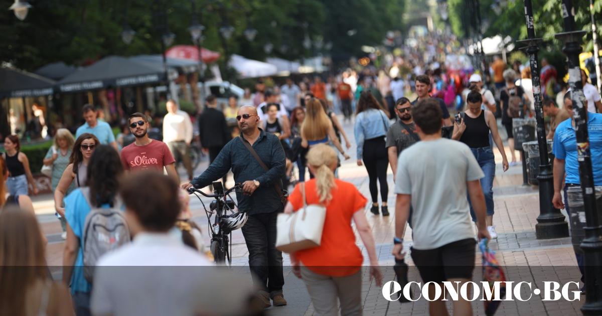 Годишният растеж на брутния вътрешен продукт на България продължава да