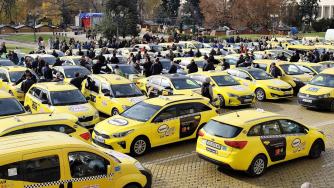Колко струва наистина „Гражданска отговорност“ за такситата