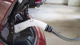 Как секторът за зареждане на електромобили може да подхрани европейската икономика?