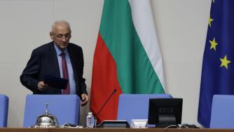 Два гласа не стигнаха – и с ДБ седмият опит за избор на председател се провали