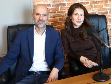 Подкаст | Скоро в България: кешбек при пазаруване с банкова карта без такси