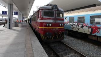 Примката около БДЖ се затяга: Трета частна компания иска да вози пътници