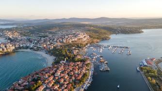 Област Бургас: икономиката расте, но бавно