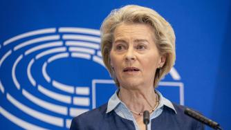 ЕК директно заплаши България да ѝ спре второто плащане по ПВУ