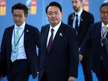 Кой е Юн Сук Йол – консервативният президент на Южна Корея?